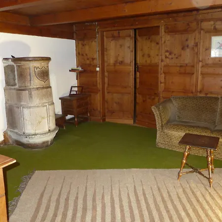 Dom wakacyjny Chalet Le Crosis Martigny